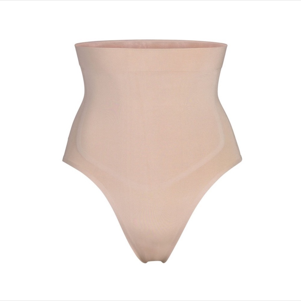 Skims High Waisted Bonded Thong in Clay sz S